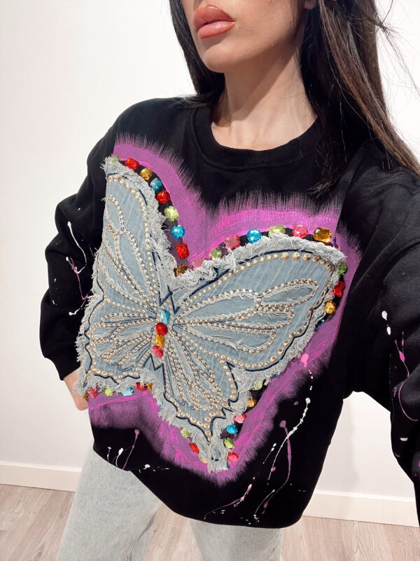 Sudadera oversize mariposa: imagen 1